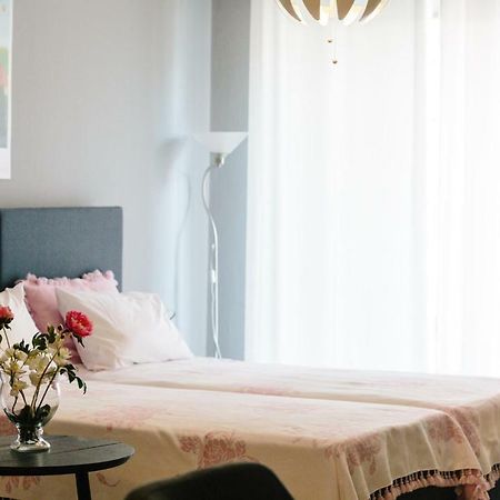 Cosy Downtown Studio - Suite Комотини Экстерьер фото